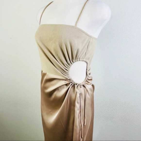 IDEM DITTO Champagne Cut Out Slip Dress Size Medium - Picture 8 of 14